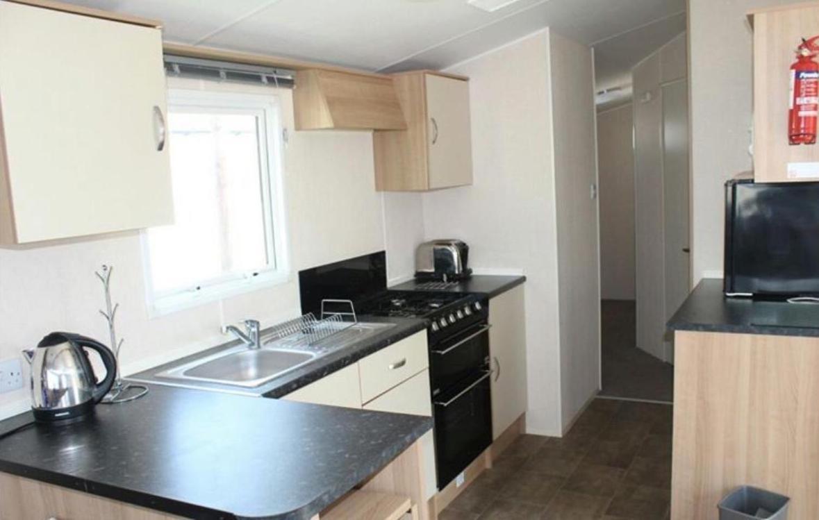 3 Bed Holiday Home พูล ภายนอก รูปภาพ